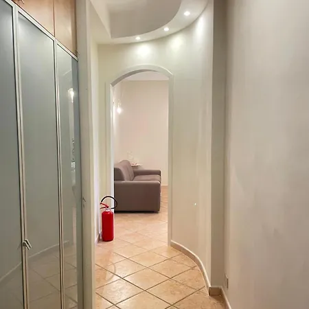 Elegance In Comfort And Style Apartment
